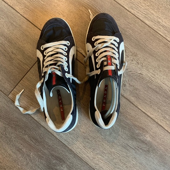 Mens PRADA sneakers, size 7.5 - Picture 5 of 6